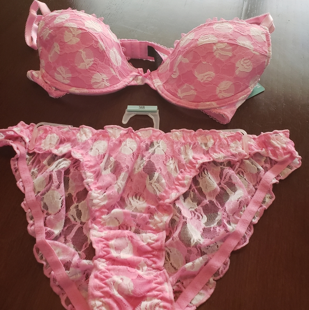 Lace Bra and Panty Set 36B size 7 Pink and White
